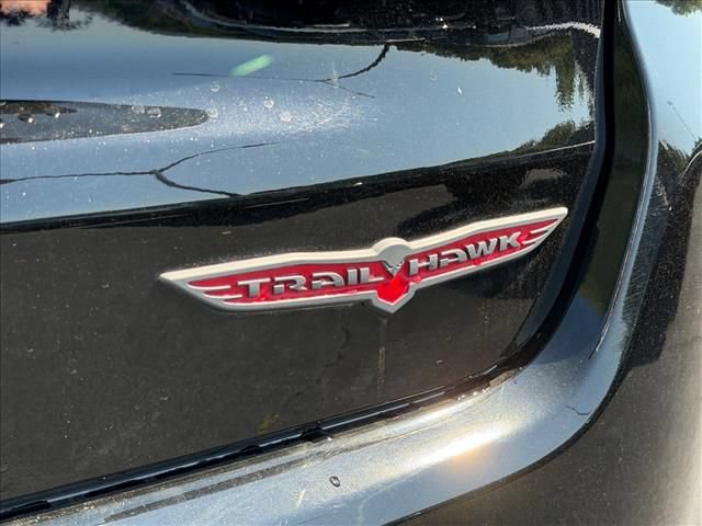 Used 2024 Jeep Compass Trailhawk AWD/4WD image 15