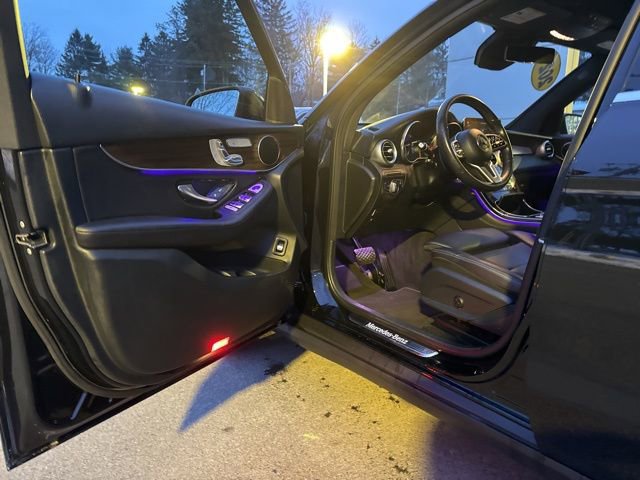Used 2021 Mercedes-Benz GLC 300 4MATIC image 16