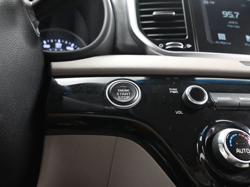 Used 2020 Kia Sportage EX image 42