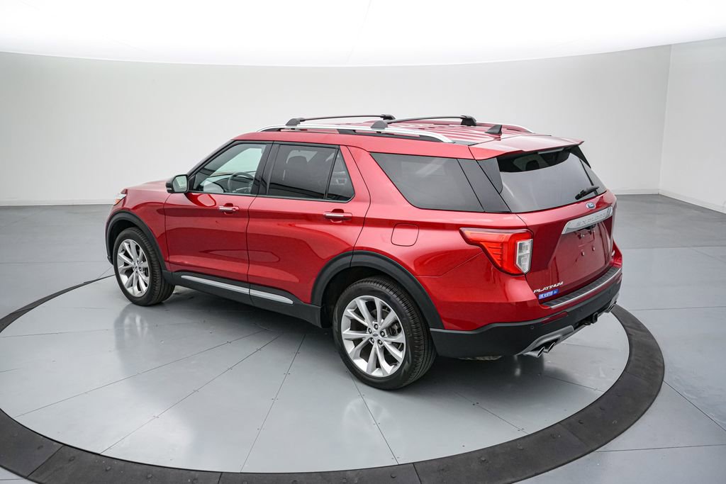 Certified 2023 Ford Explorer Platinum w/ Class IV Trailer Tow Package AWD/4WD image 7