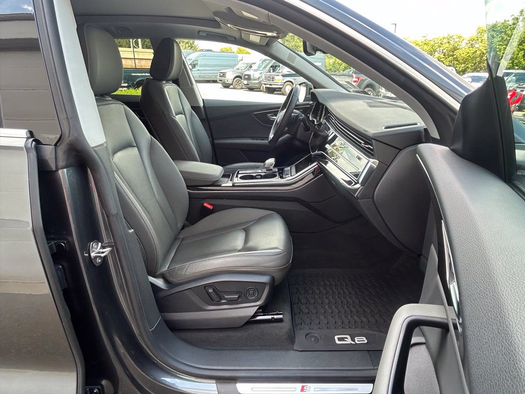Used 2020 Audi Q8 Premium Plus AWD/4WD image 37