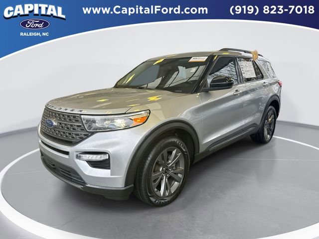 Certified 2022 Ford Explorer XLT w/ Equipment Group 202A image 1