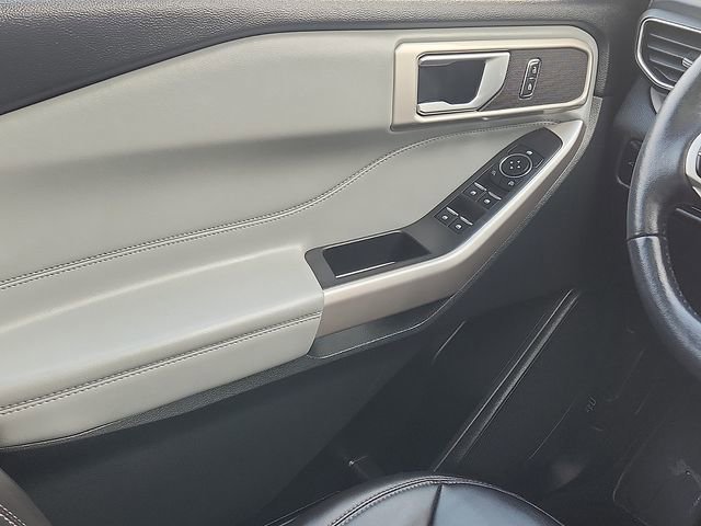 Certified 2023 Ford Explorer XLT w/ Equipment Group 202A image 11