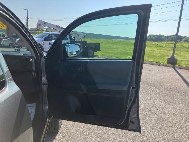 Used 2019 Toyota Tacoma SR w/ SX Package RWD image 19