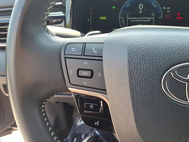 Used 2025 Toyota Camry SE FWD image 24