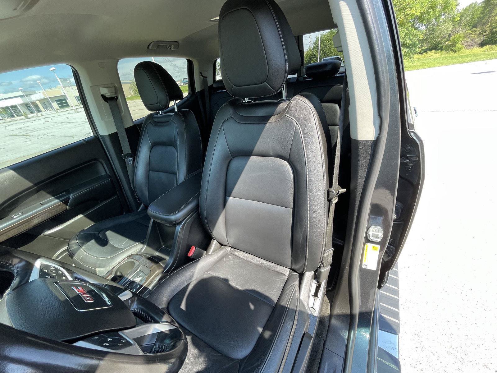 Used 2018 GMC Canyon SLT w/ Driver Alert Package AWD/4WD image 18