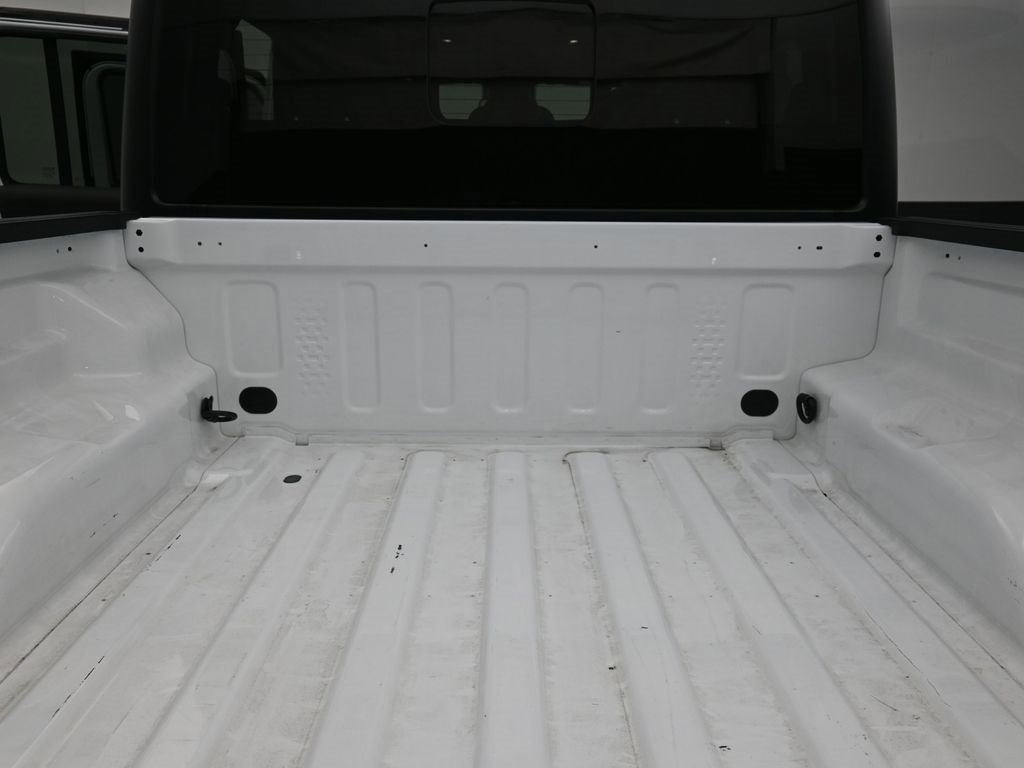 Used 2025 Jeep Gladiator Mojave w/ Convenience Group image 23
