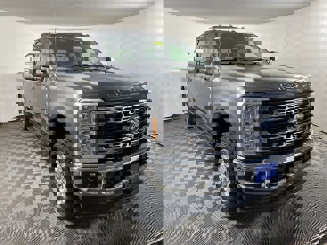 Certified 2024 Ford F350 XLT image 4