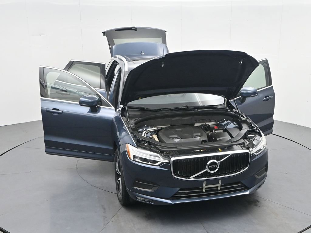 Used 2021 Volvo XC60 T5 Momentum w/ Protection Package Premier FWD image 40