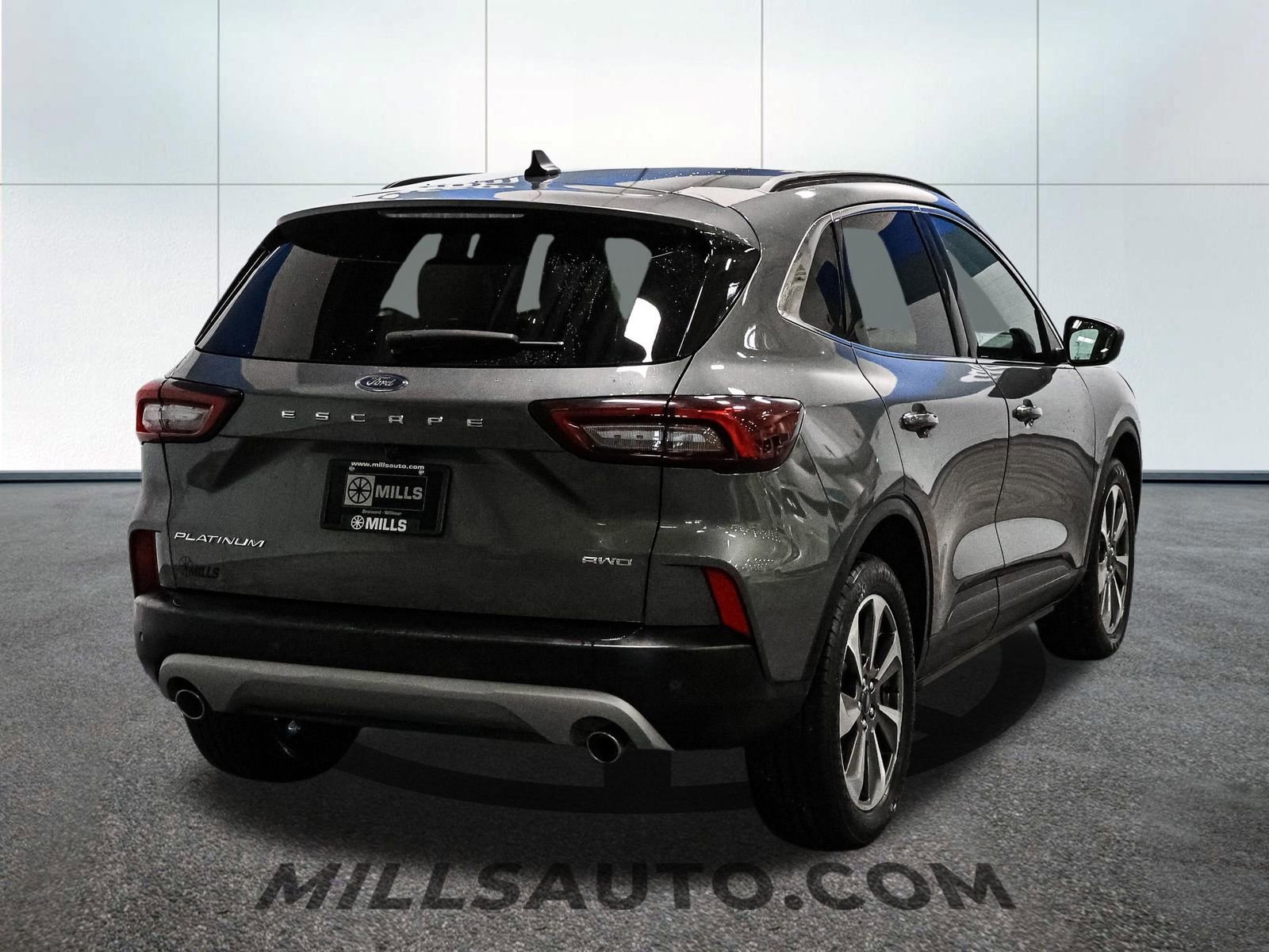 Certified 2025 Ford Escape Platinum AWD/4WD image 5