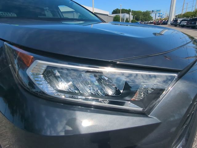 Used 2020 Toyota RAV4 XLE w/ XLE Grade Weather Package AWD/4WD image 11