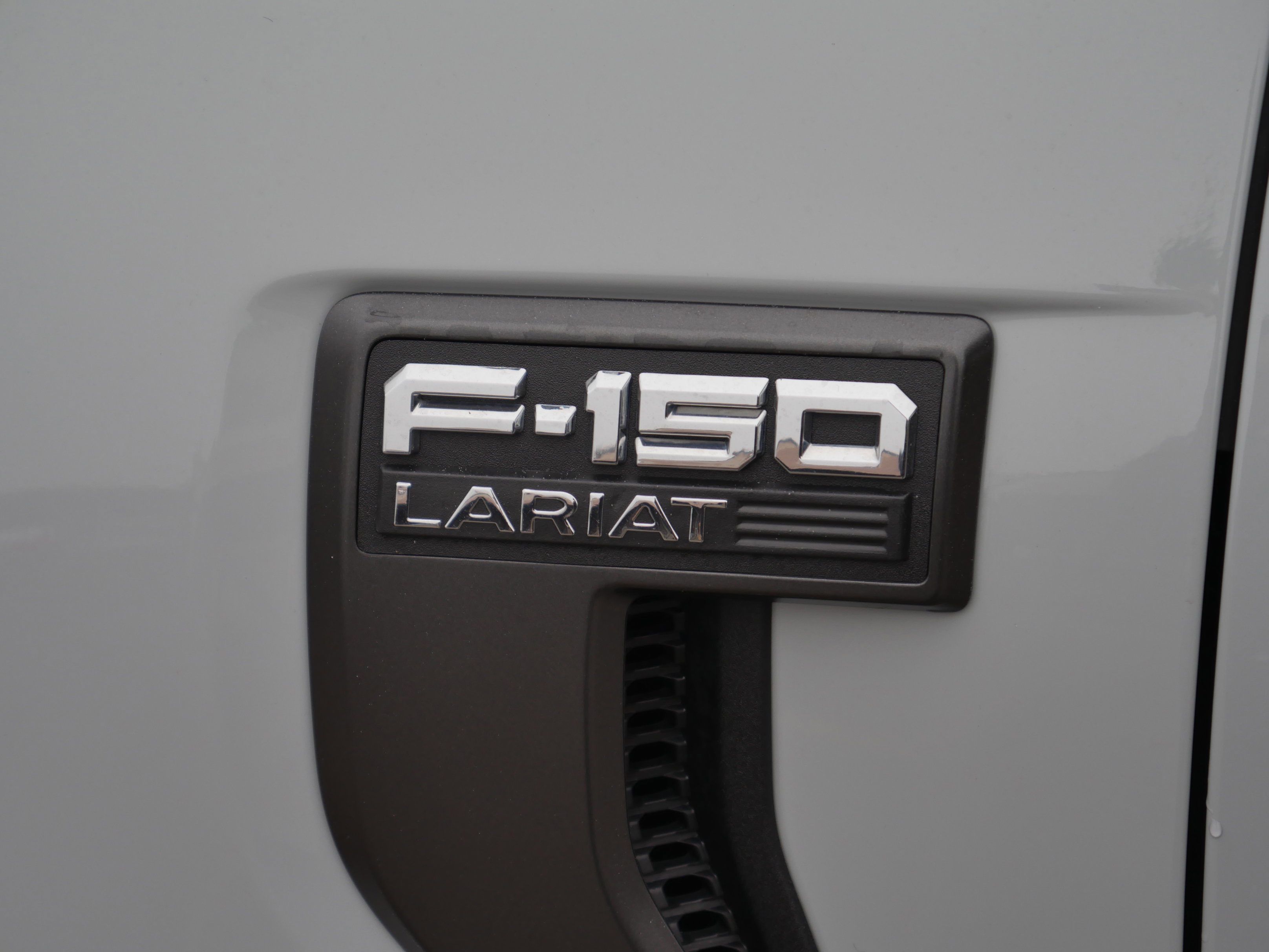 Certified 2023 Ford F150 Lariat w/ Equipment Group 502A High image 24