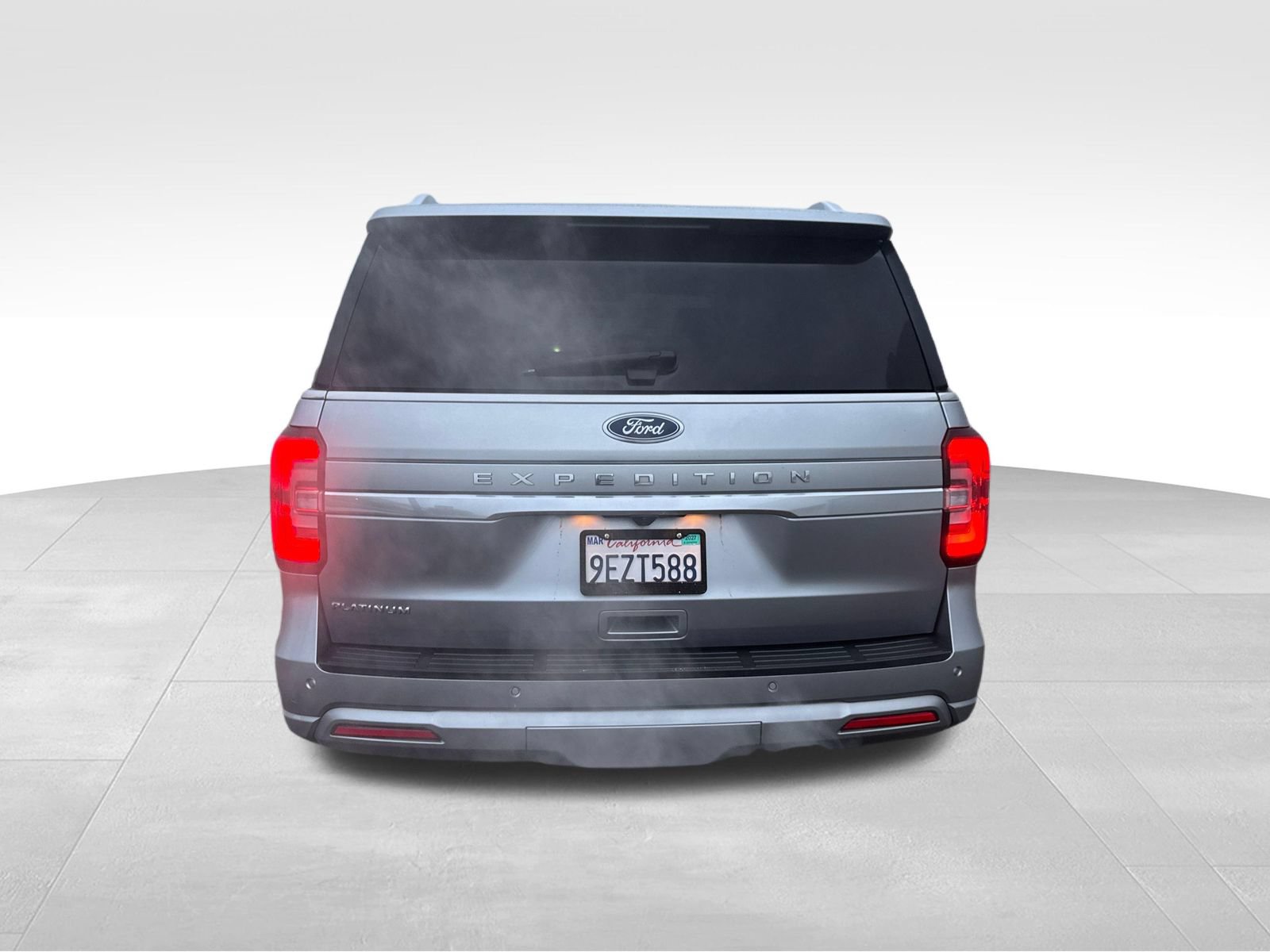 Certified 2023 Ford Expedition Platinum AWD/4WD image 4