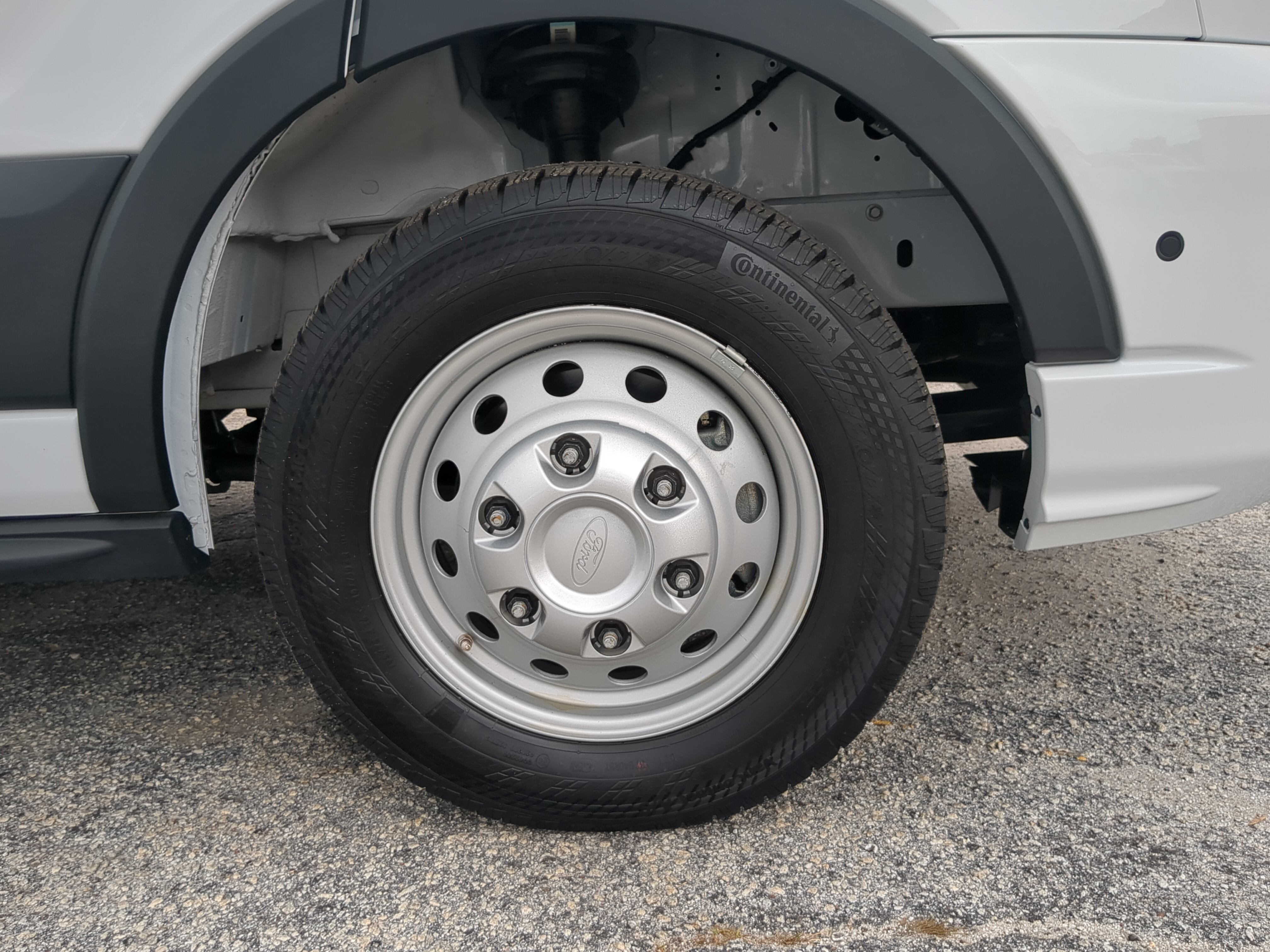 Certified 2025 Ford Transit 350 XLT RWD image 9