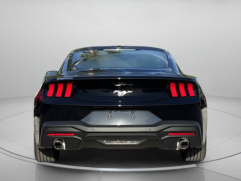 Certified 2025 Ford Mustang Coupe RWD image 4