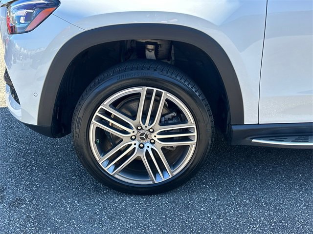 Used 2022 Mercedes-Benz GLS 450 4MATIC image 11