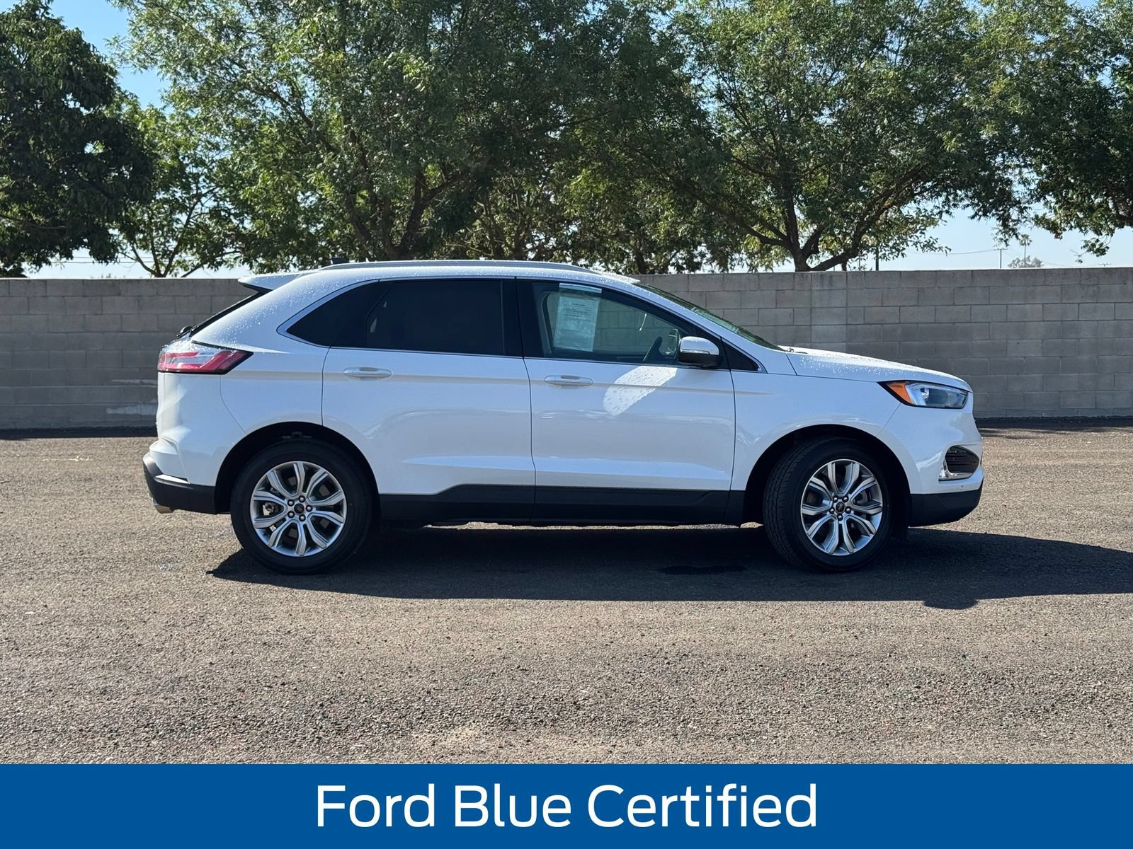 Certified 2023 Ford Edge Titanium AWD/4WD image 2