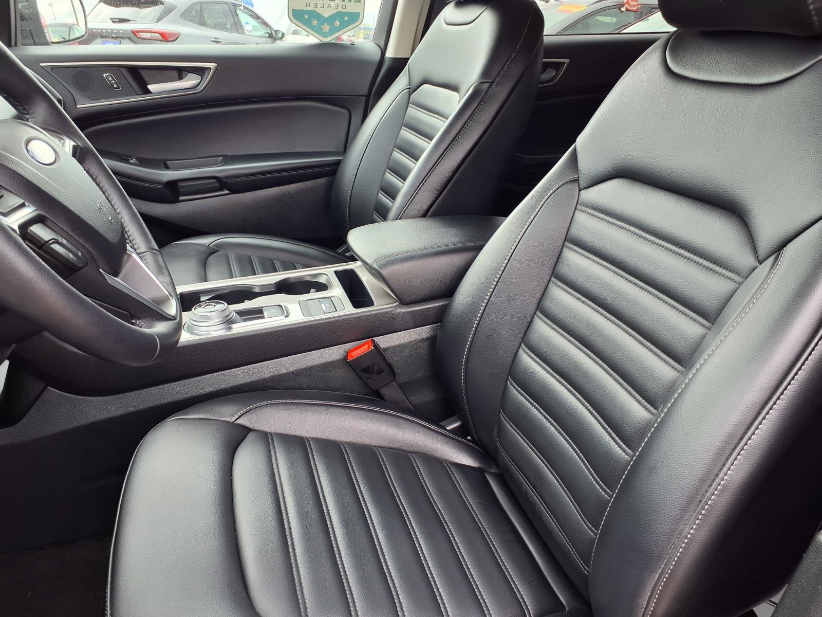 Certified 2024 Ford Edge SEL w/ Convenience Package AWD/4WD image 3