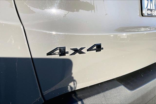 Used 2023 Jeep Renegade Latitude AWD/4WD image 8