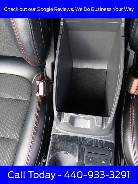 Certified 2025 Ford Escape ST-Line Select AWD/4WD image 30
