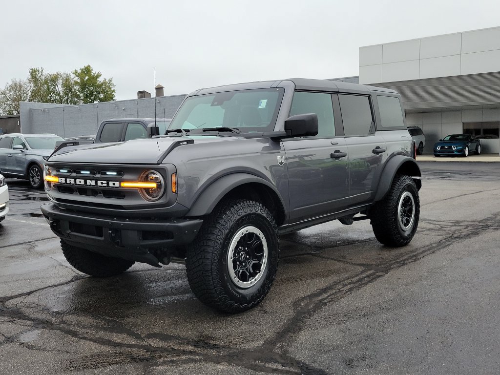 Certified 2023 Ford Bronco Big Bend w/ Sasquatch Package AWD/4WD image 8