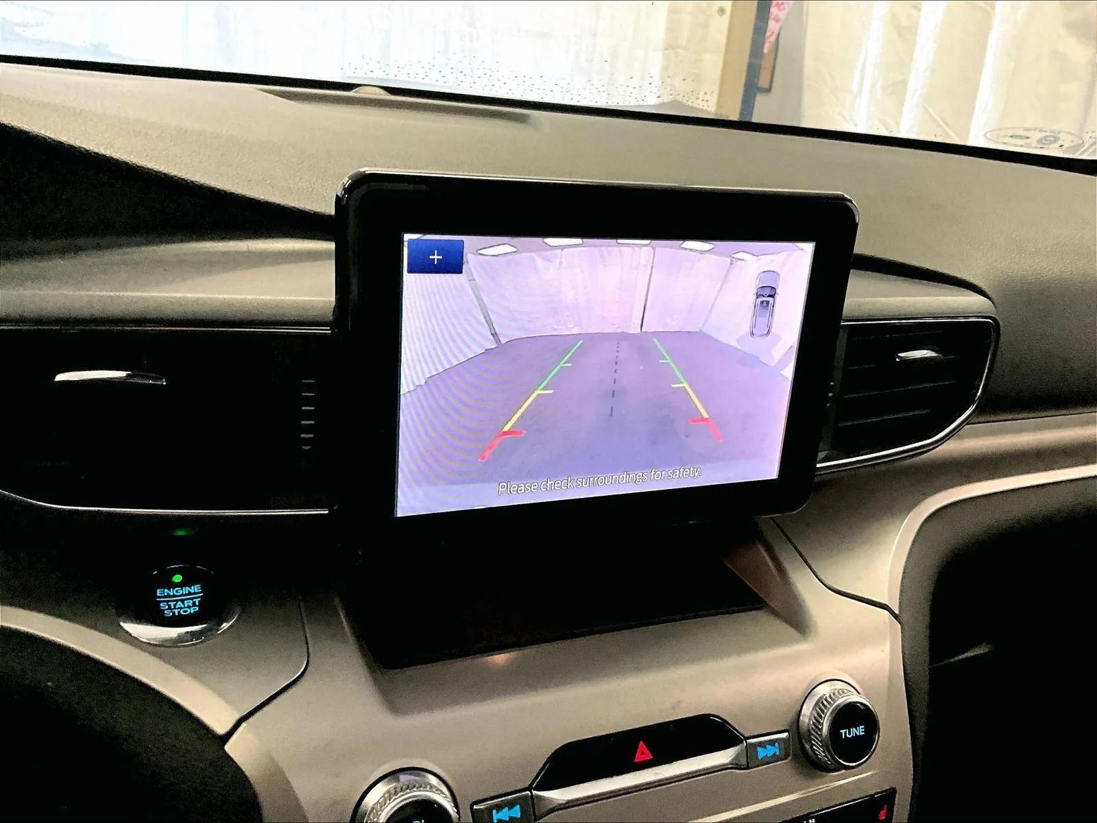 Certified 2021 Ford Explorer XLT w/ Equipment Group 202A image 20