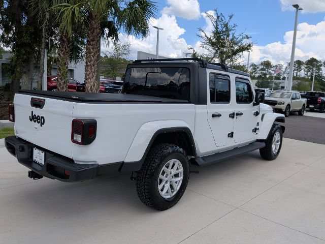 Used 2023 Jeep Gladiator Sport AWD/4WD image 6