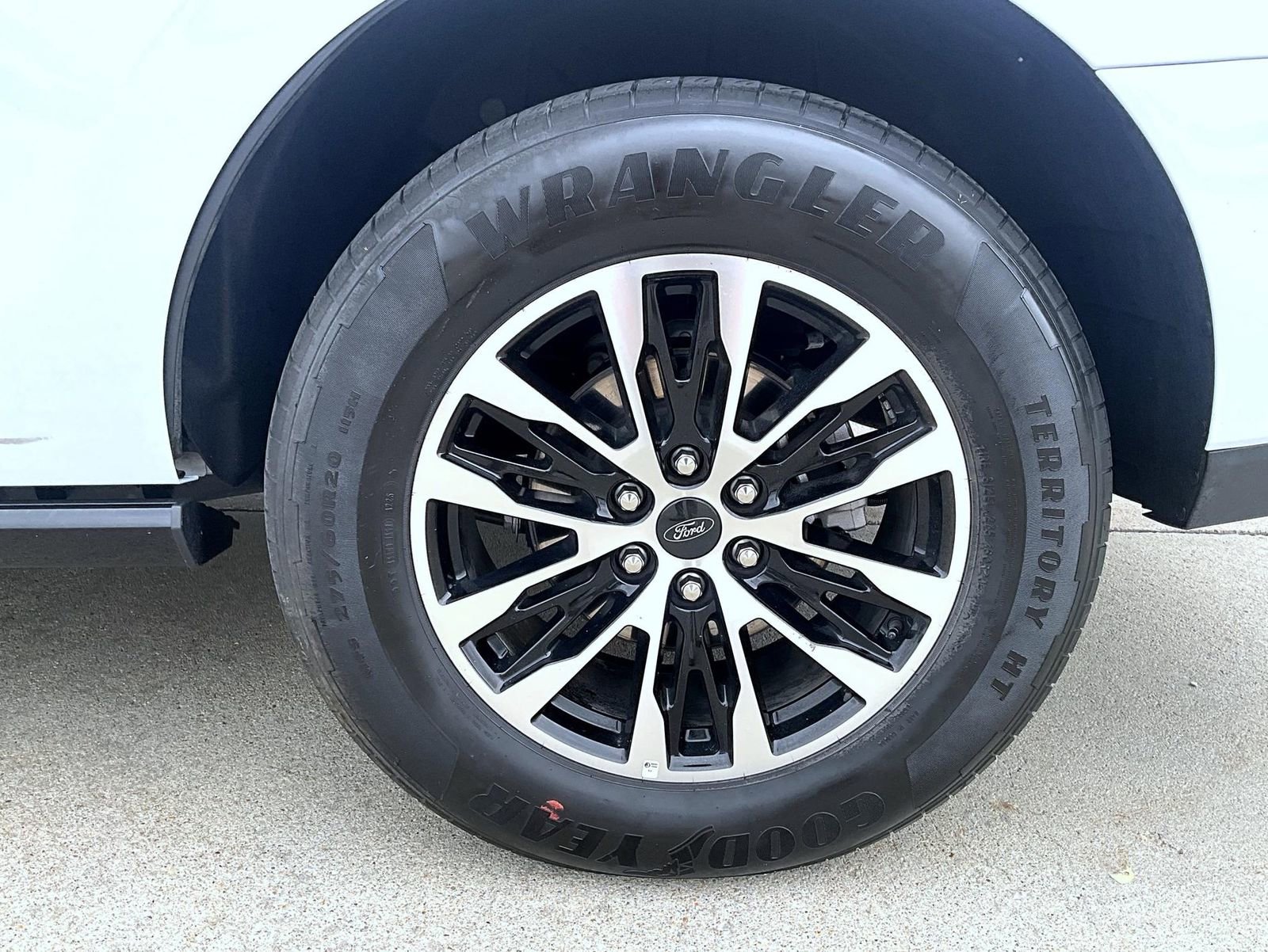 Certified 2025 Ford Expedition Platinum AWD/4WD image 27