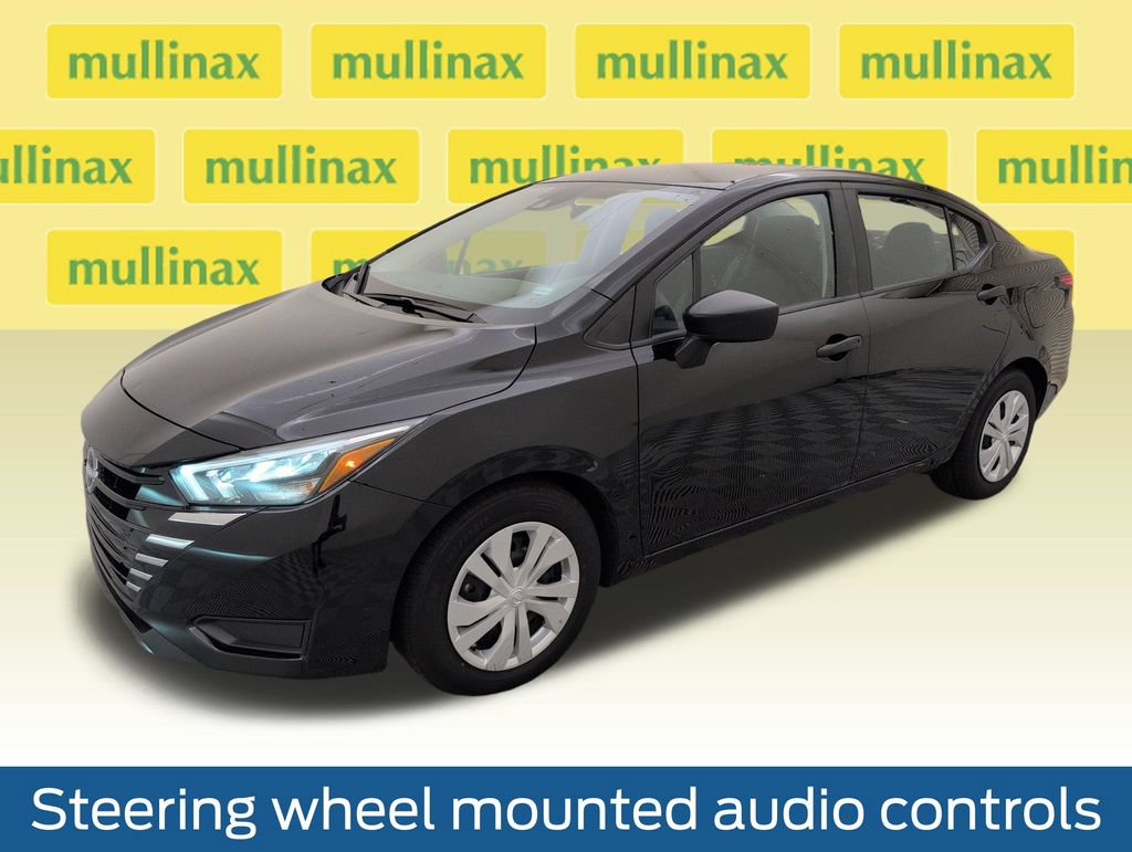 Used 2025 Nissan Versa S FWD image 11