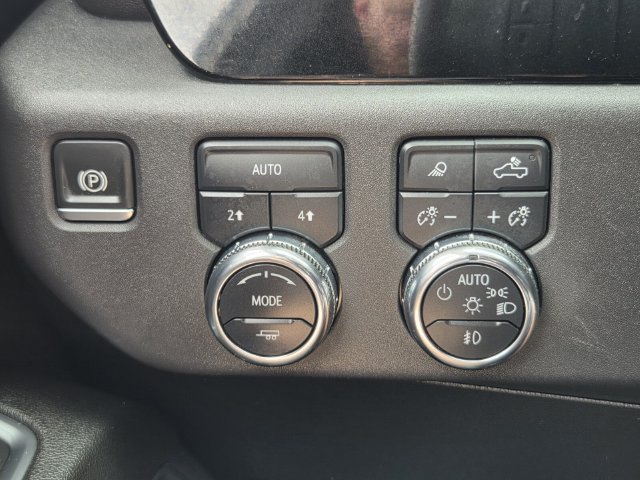Used 2023 GMC Sierra 1500 SLT w/ SLT Premium Package AWD/4WD image 23