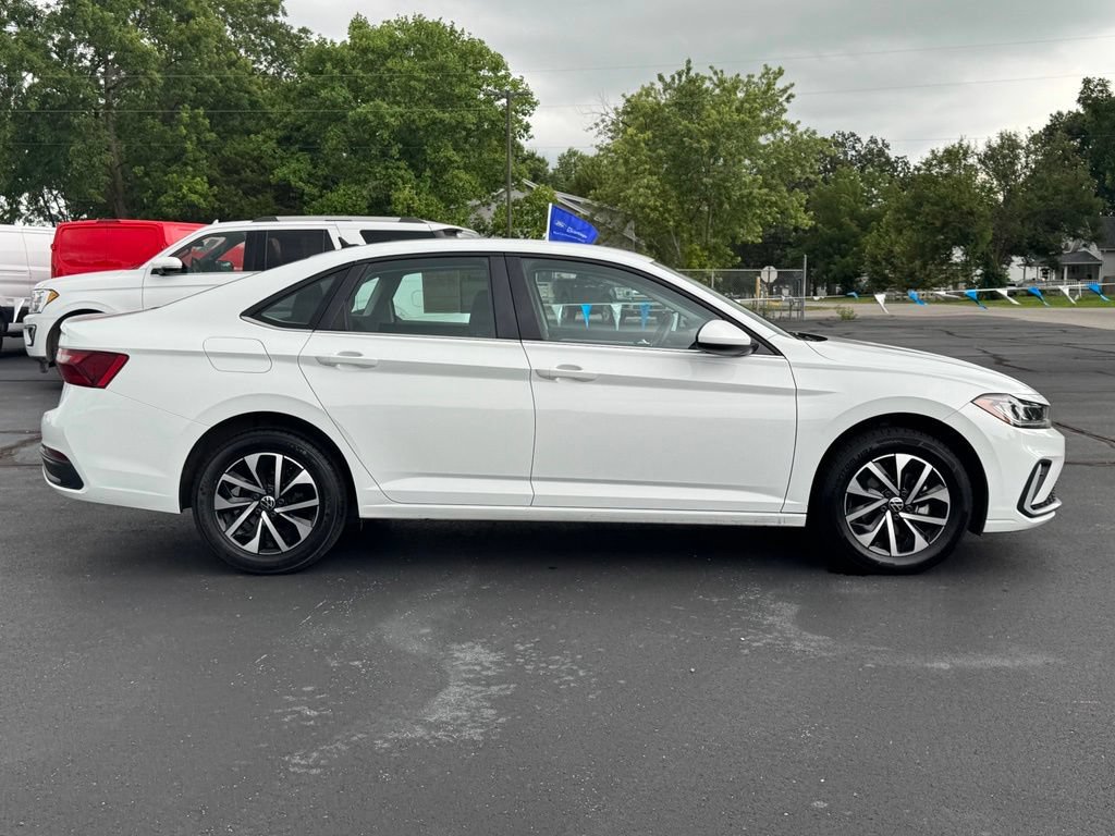 Used 2025 Volkswagen Jetta S FWD image 21