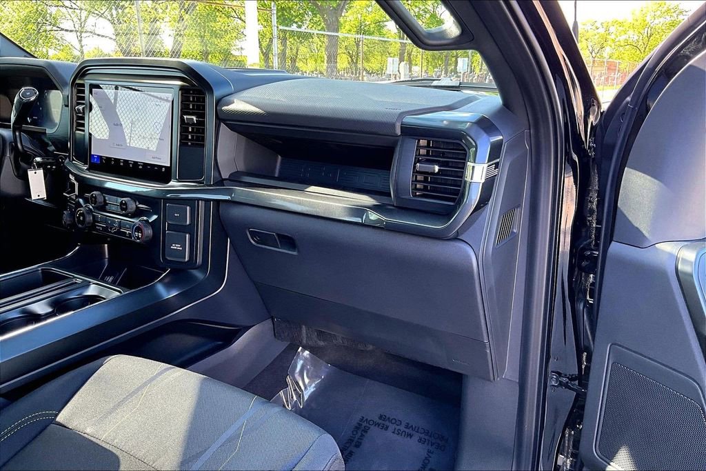 Certified 2025 Ford F150 STX w/ LOBO Package AWD/4WD image 15