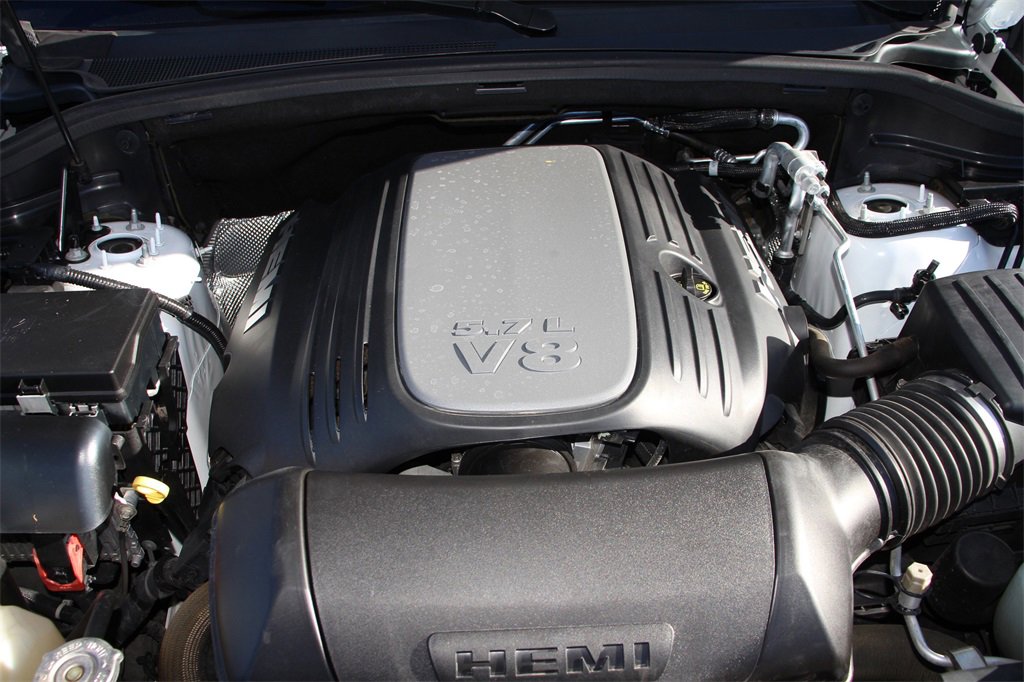 Used 2019 Dodge Durango R/T w/ Technology Group image 31