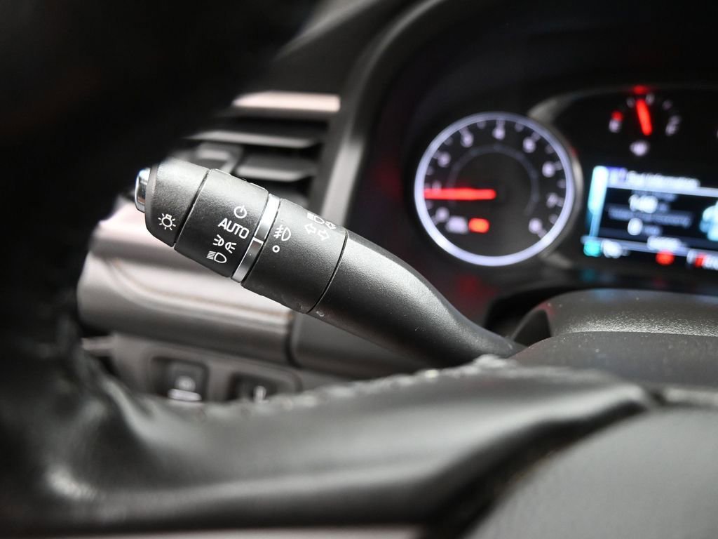 Used 2017 GMC Acadia SLT image 42