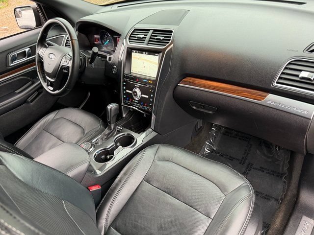 Certified 2017 Ford Explorer Limited AWD/4WD image 34