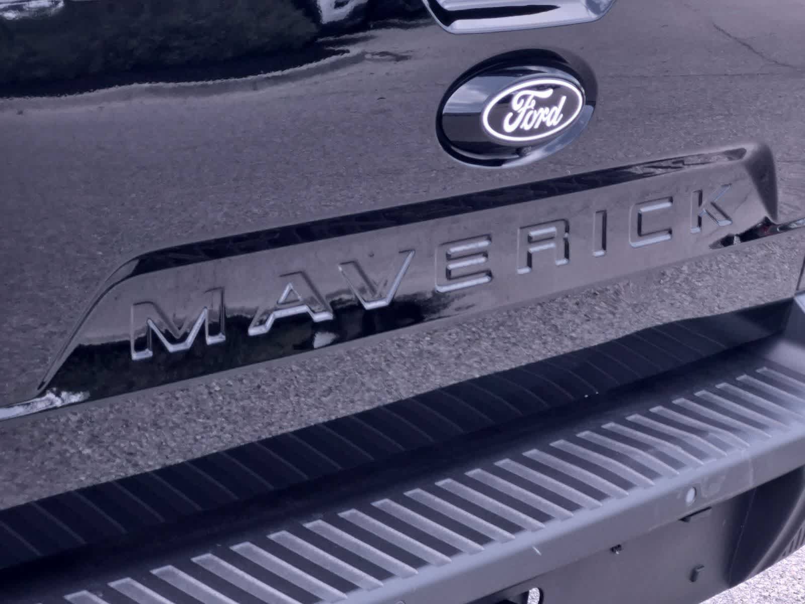 Certified 2025 Ford Maverick Lariat w/ Black Appearance Package AWD/4WD image 13