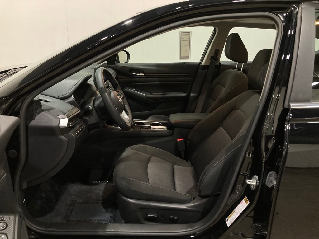 Used 2024 Nissan Altima 2.5 SV w/ SV Premium Package image 24