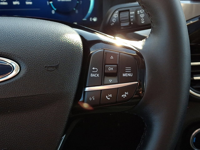 Certified 2022 Ford Escape Titanium w/ Class II Trailer Tow Package image 26