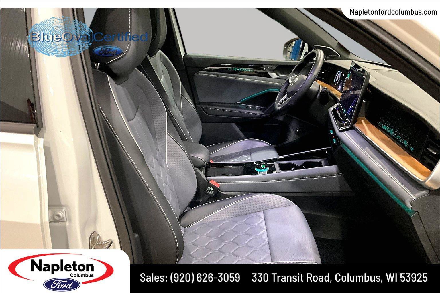 Used 2025 Volkswagen Tiguan SEL R-Line AWD/4WD image 8