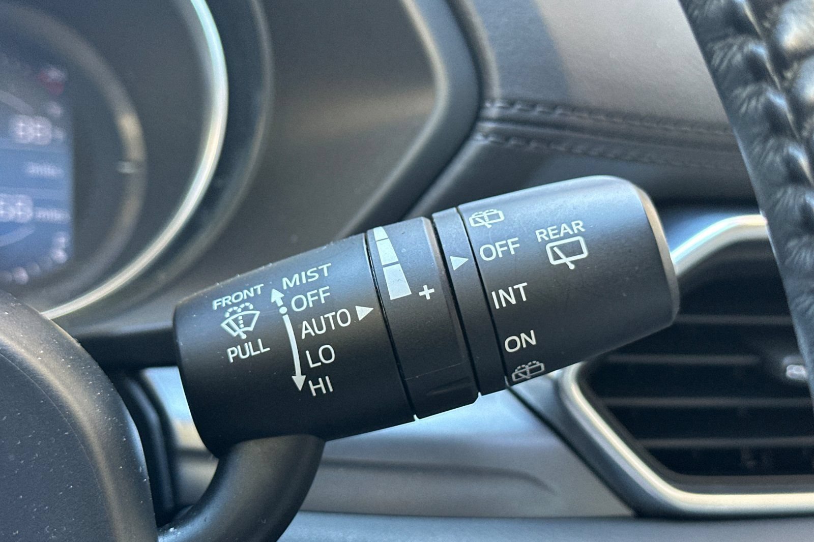 Used 2017 MAZDA CX-5 Touring w/ Preferred Equipment Package FWD image 40