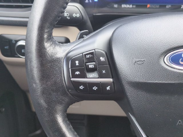 Certified 2020 Ford Escape Titanium AWD/4WD image 16