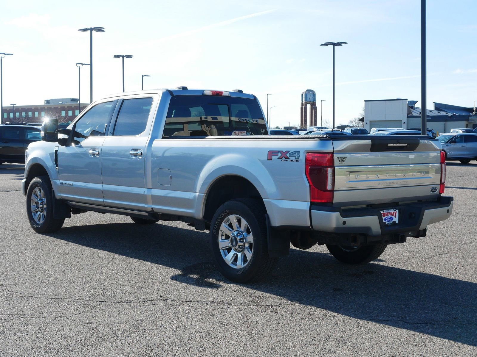 Certified 2022 Ford F250 Platinum w/ FX4 Off-Road Package image 3