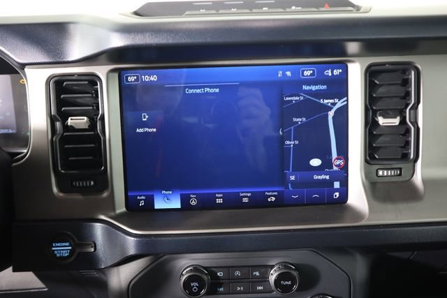 Certified 2022 Ford Bronco Outer Banks w/ Sasquatch Package AWD/4WD image 46