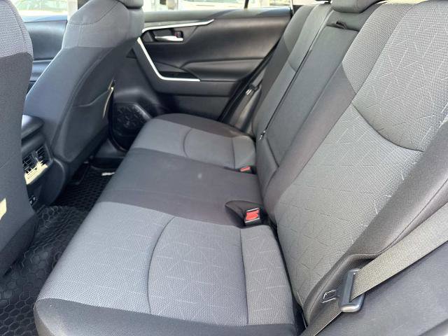 Used 2019 Toyota RAV4 XLE w/ Convenience Package FWD image 15