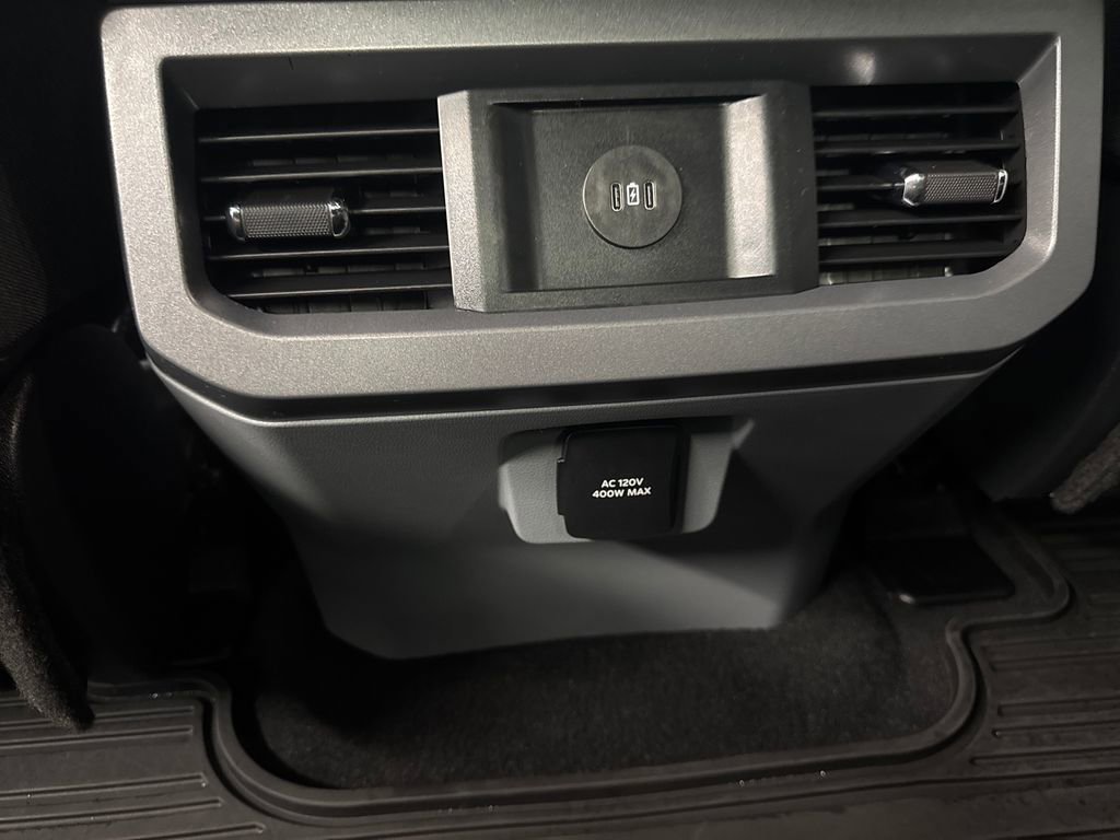 Certified 2025 Ford F350 XLT AWD/4WD image 34