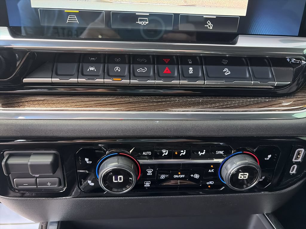 Used 2025 Chevrolet Silverado 1500 RST AWD/4WD image 26