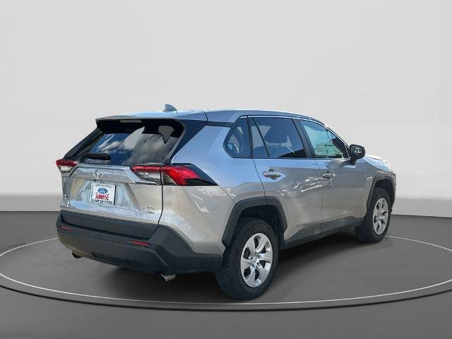 Used 2024 Toyota RAV4 LE image 4