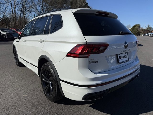 Used 2024 Volkswagen Tiguan SE R-Line image 3