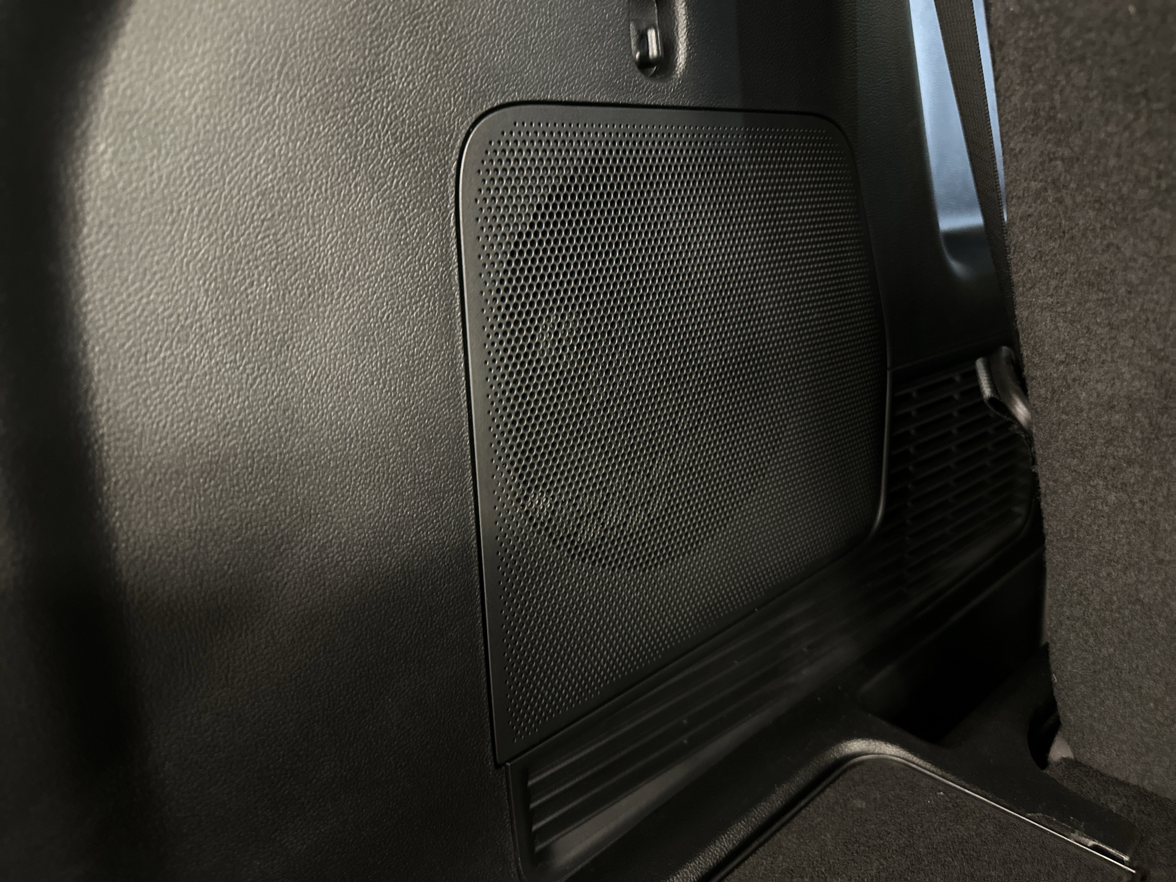 Certified 2023 Ford Explorer ST-Line w/ Class IV Trailer Tow Package image 30