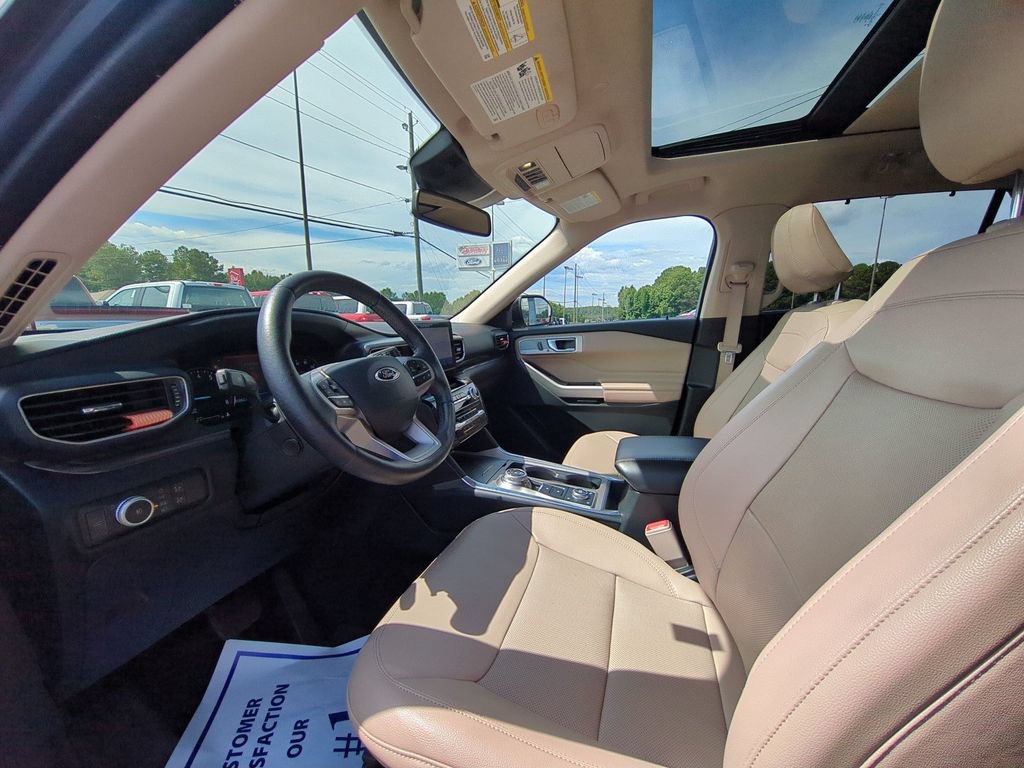 Certified 2021 Ford Explorer Limited w/ Equipment Group 301A AWD/4WD image 13
